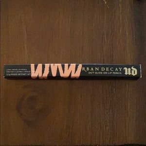 Urban Decay 24/7 Lip Pencil - Walk of Shame